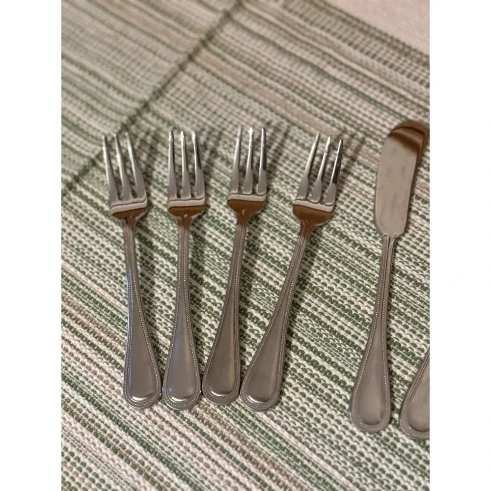 Towle Beaded  18/10 Stainless Steel 4 Forks 3 Butter Knives Cocktail Set Vietnam